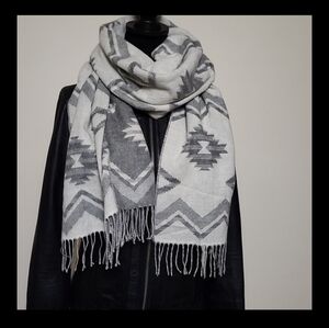 Lord & Taylor Cream/Grey Scarf Fringe Wrap Shawl 70”Acrylic